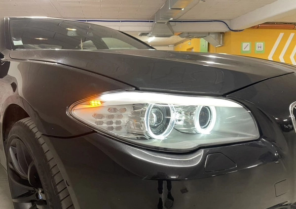 BMW Seria 5 cena 58900 przebieg: 211500, rok produkcji 2012 z Świecie małe 529